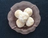 A picture of step 9 of Snowball Cookies.