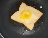 A picture of step 5 of Egg in a nest sandwich.