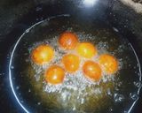 गुलाबजामुन मिश्रण के गुलाबजामुन (Gulabjamun mishran ke gulabjamun recipe in hindi)) रेसिपी चरण 5 फोटो