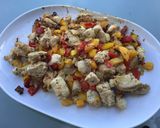 Une image de l'étape 11 de Poulet mariné aux poivrons bicolores.