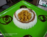 A picture of step 12 of Chawal with white chana.