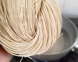 Foto langkah ke 4 dari resep Sop Mie Asin Singkawang.
