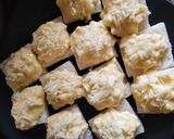 Foto langkah ke 5 dari resep Cheesy Bread.