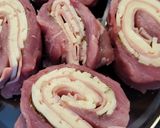 Foto del paso 6 de la receta: Rollitos de solomillo gratinados rellenos de jamón y queso