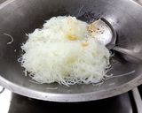 Foto langkah ke 4 dari resep Bihun Goreng.