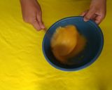 Foto langkah ke 3 dari resep Martabak manis mini.