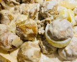 A picture of step 3 of Crockpot Alfredo Italian Meatballs.