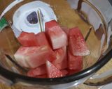 Foto langkah ke 2 dari resep Es lolypops Semangka Lemon.