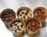 Foto langkah ke 4 dari resep Muffin pisang coklat.