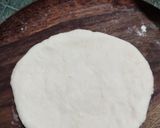 A picture of step 5 of Veg Cheese Paneer Pan Pizza.