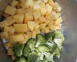 Foto langkah ke 1 dari resep Baked Potato Brokoli.