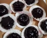 Pas rețetă Praline de ciocolată cu vişine din vişinată 5 fotografie