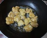 A picture of step 1 of Chicken manchurian.