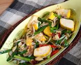 Foto langkah ke 4 dari resep Tumis tahu kucai.