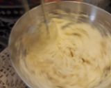 A picture of step 5 of Cheese Cake shots.