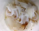 Hình bước làm 1 của món Mực xào rau củ