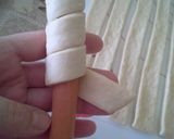 Kelt tésztás tekert virsli recept fázis 3 fotója