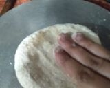 A picture of step 2 of Karara paratha.