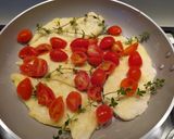 Foto del passaggio 2 della ricetta Scaloppine di pollo con ciliegino