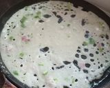A picture of step 5 of Rava masala dosa.