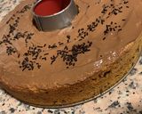 Foto del paso 5 de la receta: Bizcocho con trocitos de chocolate y por fuera cobertura de chocolate