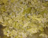 Foto del paso 2 de la receta: Zapallito relleno de arroz, brócoli y queso
