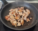 Foto del paso 2 de la receta: Carne con patatas en olla de barro