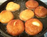 Foto del paso 7 de la receta: Donuts rellenos de crema pastelera y chocolate