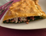 Foto del paso 3 de la receta: Empanada de espinacas, bacon y queso feta
