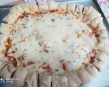 Foto langkah ke 4 dari resep Pizza rumahan.