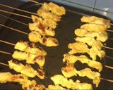 Foto langkah ke 3 dari resep Sate Ayam Bumbu Kunyit.