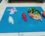 Foto langkah ke 1 dari resep Nasi goreng sederhana.