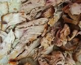 Foto langkah ke 5 dari resep Ayam Suir Bumbu Kencur.