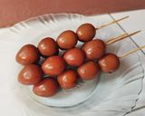 Foto langkah ke 4 dari resep Sate Telur Puyuh Coklat.