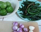 Foto langkah ke 1 dari resep 787. Cumi Asin Sambal Hijau.