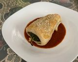 Foto del paso 7 de la receta: Rollo de chile poblado hojaldrado