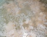 รูปขั้นตอนการทำที่ 1 ของ ข้าวต้มไก่บด | 泰式鸡碎粥