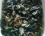 Foto langkah ke 5 dari resep Sayur Bening Daun Katuk.