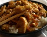 Szójaszószos csirke recept pirított fenyőmaggal recept fázis 9 fotója