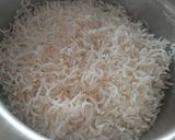 A picture of step 1 of Tiranga Pulao.