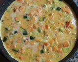 Foto del paso 5 de la receta: Tortilla de boniato, puerro y calabacín