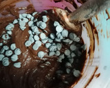 Foto del paso 4 de la receta: Bizcocho de chocolate con melocotón en almíbar