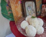 नारियल लड्डू (Nariyal laddu recipe in hindi) रेसिपी चरण 3 फोटो