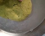 A picture of step 4 of Onion-Palak Paratha.