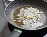Foto del paso 3 de la receta: Guisantes salteados con Sajonia