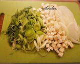 Foto langkah ke 2 dari resep Homemade Chicken Soup.