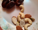 A picture of step 1 of Dates shake.