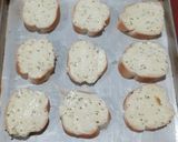 Foto langkah ke 3 dari resep Garlic Bread.