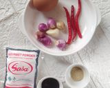 Foto langkah ke 1 dari resep Nasi Goreng Telur Sosis.