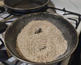 Foto del paso 1 de la receta: Agua de avena dorada